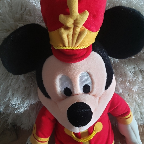 Mickey mouse stuffed toy - Picture 4 of 8